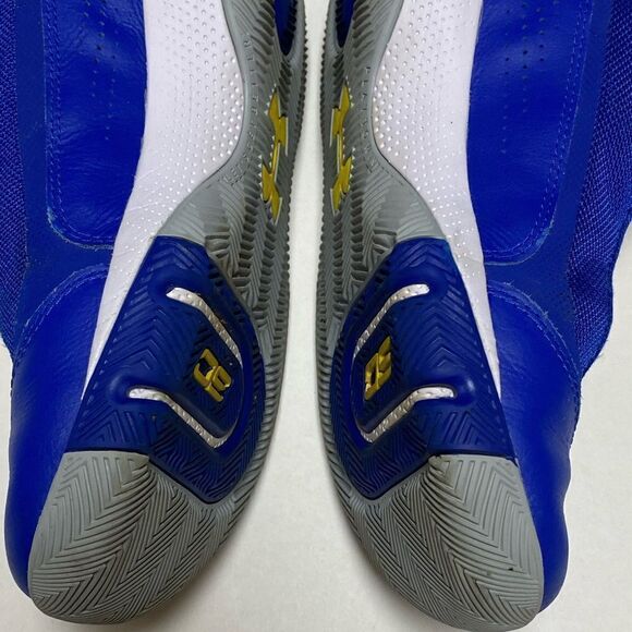 Under Armour Youth Blue SC 3Zero IV Basketball Sneakers Sz 5.5Youth/6.5 Women - Picture 8 of 16